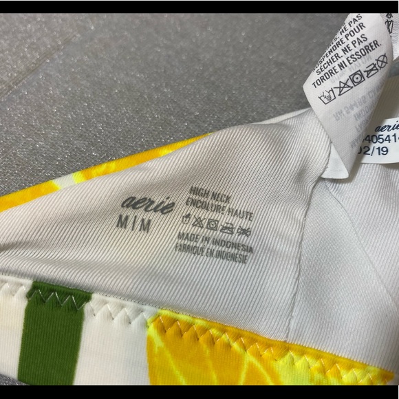 aerie High Neck Striped Lemon Print Swimsuit Top - Picture 6 of 7